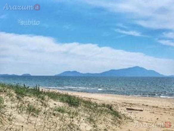 Lago Patria Villa bifamiliare in villaggio con spiaggia privata